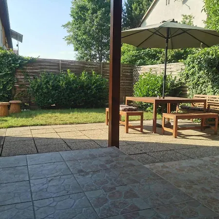 Garden * Velence