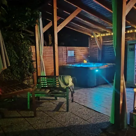 Casa de Férias Garden Velence